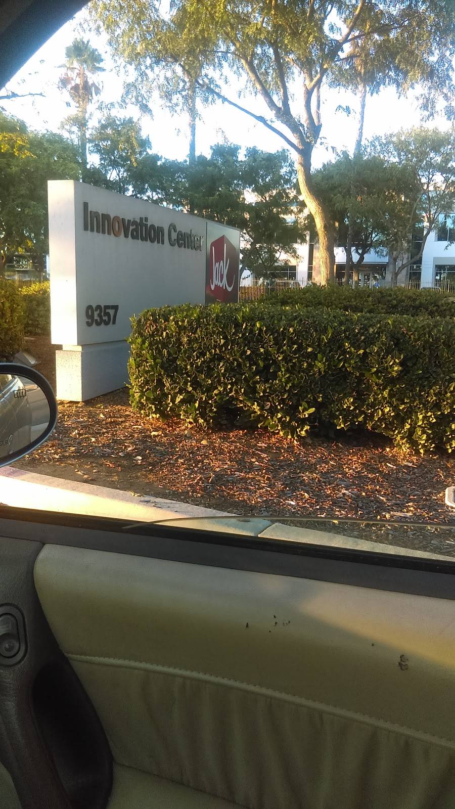 Jack in the Box | restaurant | 9357 Spectrum Center Blvd, San Diego, CA 92123, USA | 8585712121 OR +1 858-571-2121