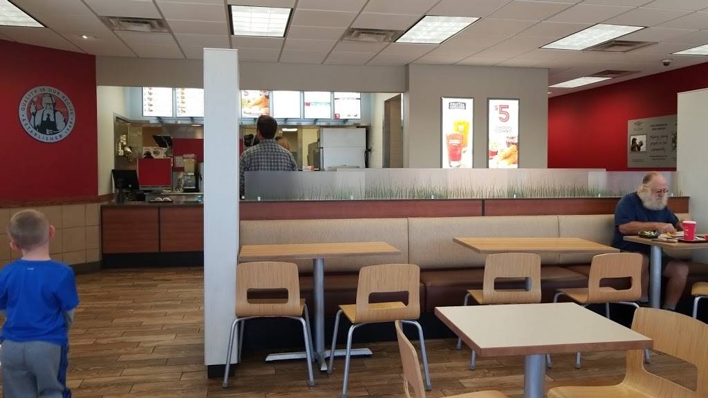 Wendys | restaurant | 1607 W Main St, Salem, VA 24153, USA | 5403871991 OR +1 540-387-1991
