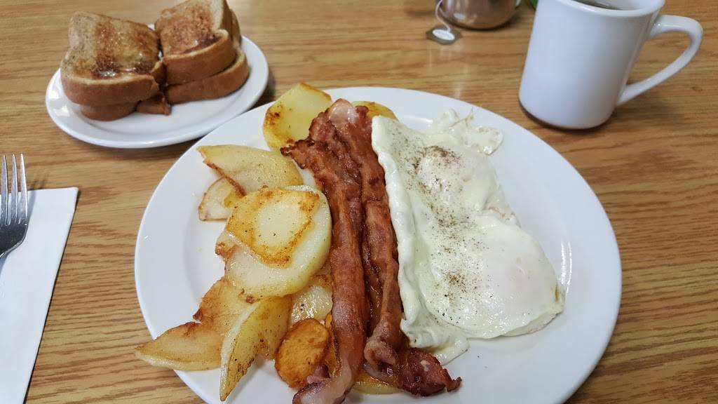 Suzies Place | restaurant | 31 S Sykes St, Meaford, ON N4L 1P4, Canada | 5195380732 OR +1 519-538-0732