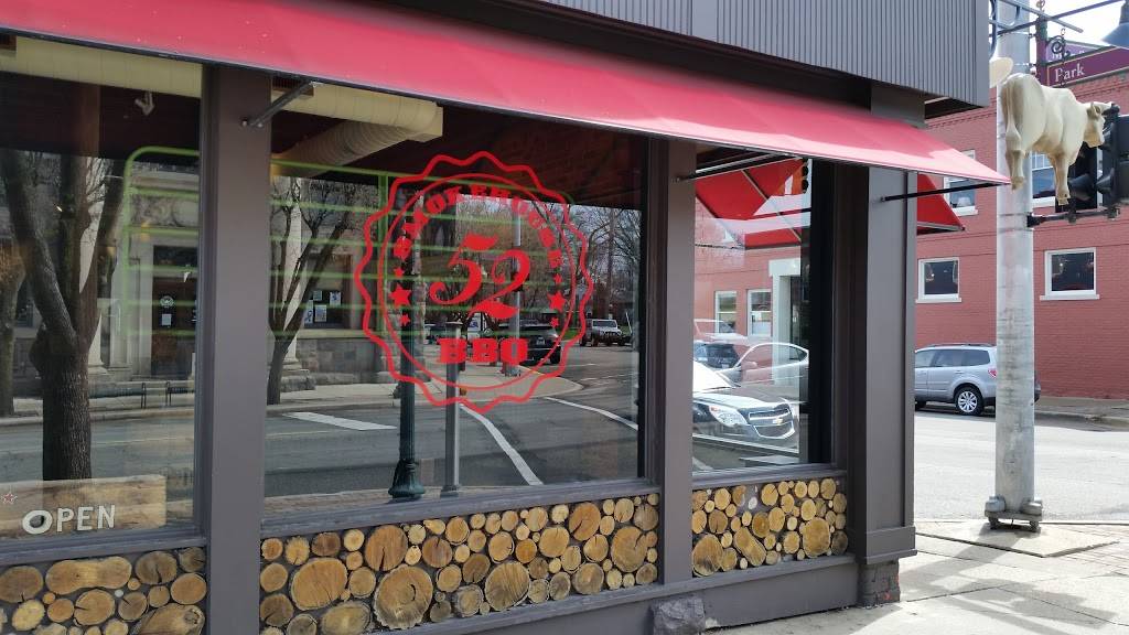 Smokehouse 52 BBQ - Chelsea | restaurant | 125 S Main St, Chelsea, MI 48118, USA | 7345622565 OR +1 734-562-2565
