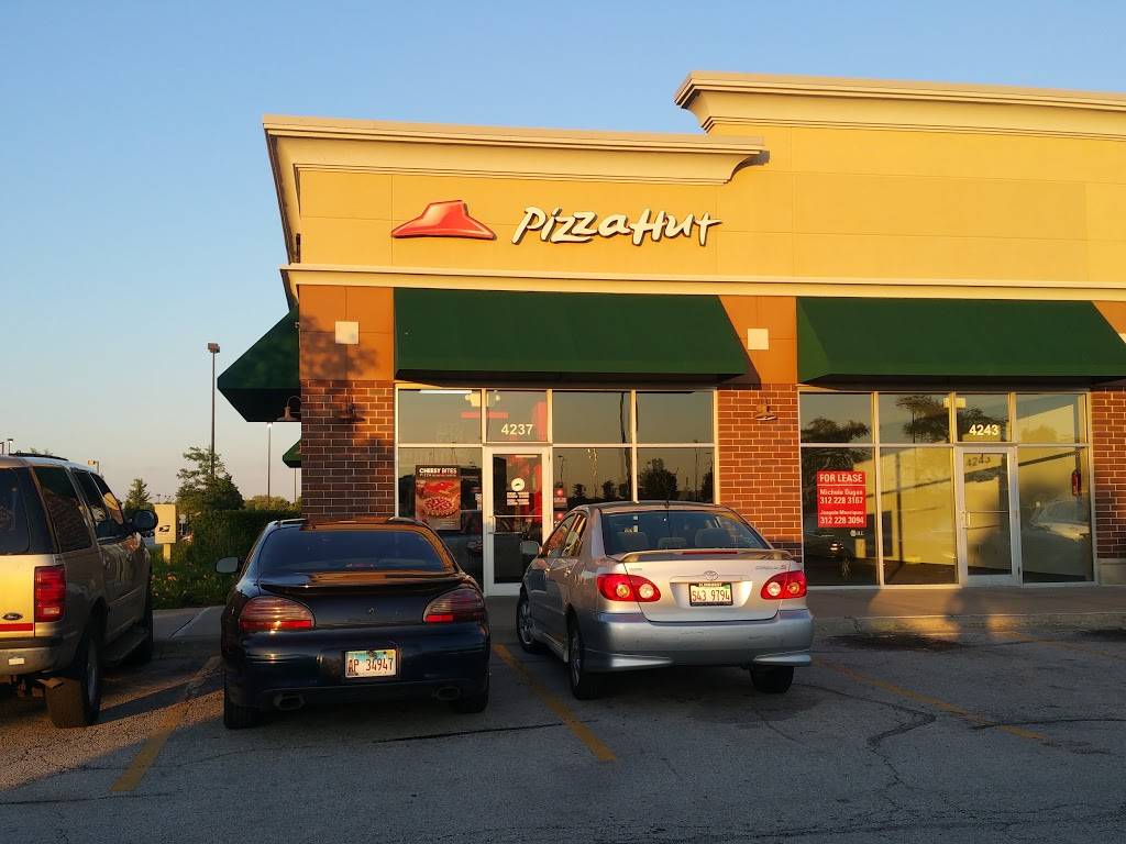 Pizza Hut | restaurant | 4237 W 167th St, Country Club Hills, IL 60478, USA | 7086471100 OR +1 708-647-1100