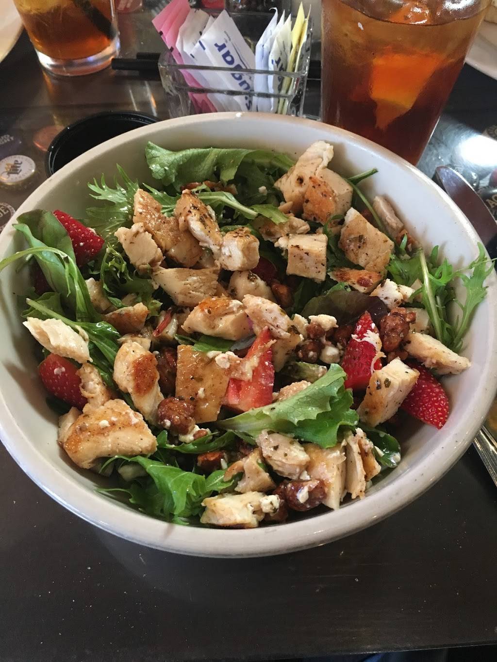 Harp & Clover | restaurant | 124 Court St, Gadsden, AL 35901, USA | 2564674824 OR +1 256-467-4824