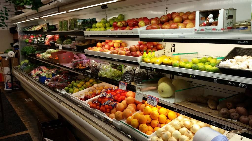 Cunhas Country Store | cafe | 448 Main St, Half Moon Bay, CA 94019, USA | 6507264071 OR +1 650-726-4071