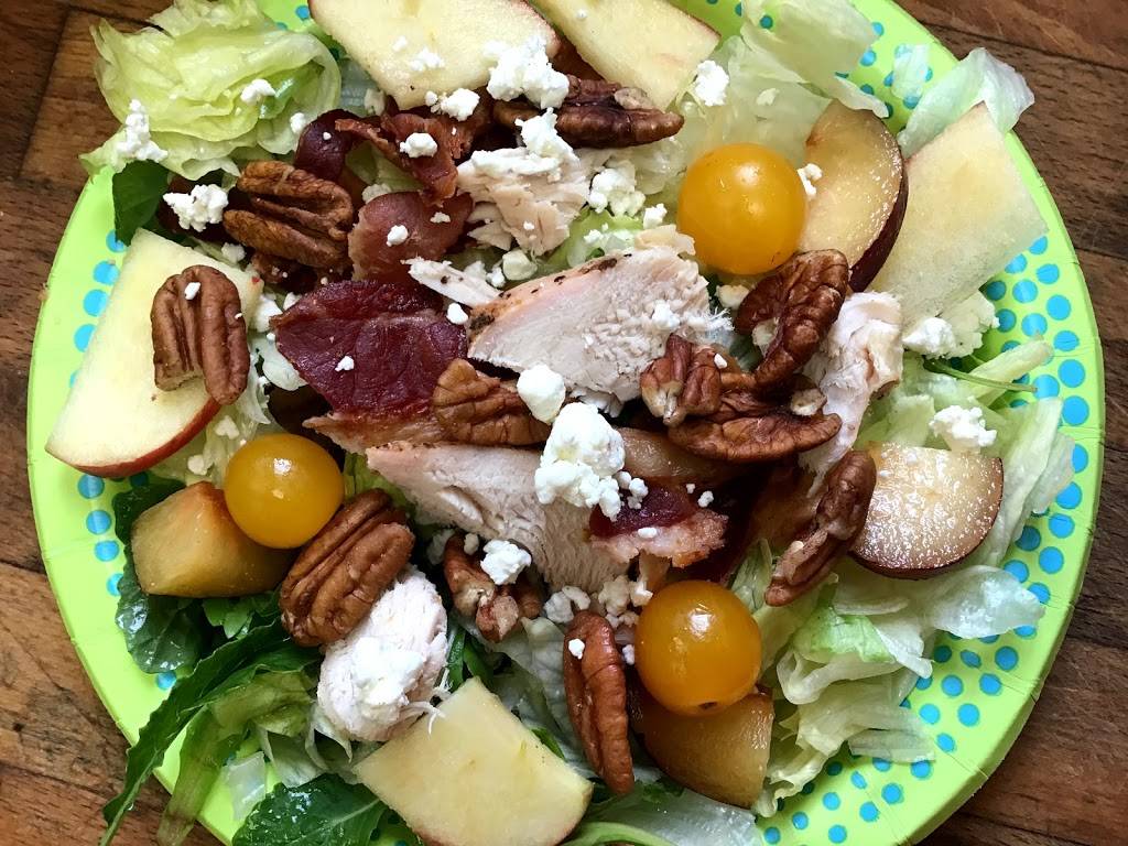 Courtyard Deli | restaurant | 351 Church St, Lexington, KY 40507, USA | 8592523354 OR +1 859-252-3354