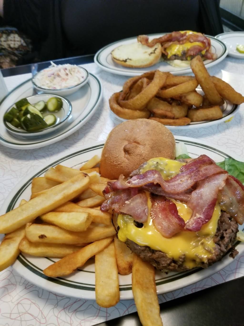 Jackson Hole | restaurant | 3501 Bell Blvd, Bayside, NY 11361, USA | 7182810330 OR +1 718-281-0330