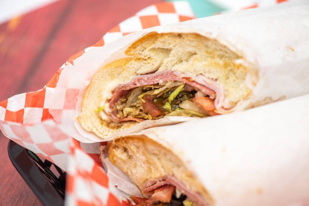 Gilberts Deli | restaurant | 1921 N. Federal Highway @B, Kwik Food Store, Boca Raton, FL 33432, USA | 5619953783 OR +1 561-995-3783