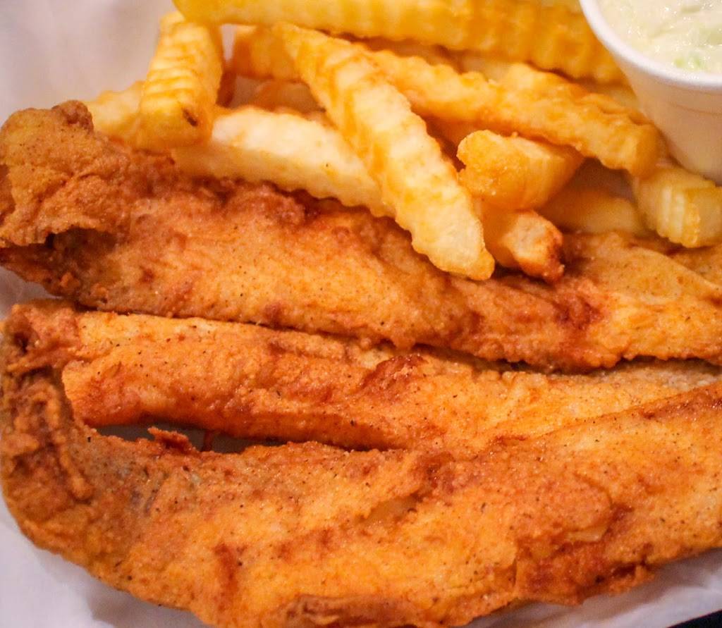 Big Eyed Fish Express | restaurant | 3001 Hillegas Rd, Fort Wayne, IN 46808, USA | 2602033009 OR +1 260-203-3009