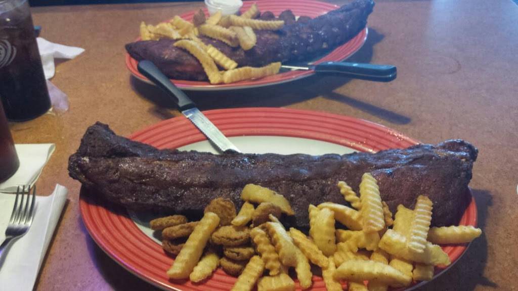 Grumpys Smokehouse | restaurant | 7335 Cox Dr, Carterville, IL 62918, USA | 6189972272 OR +1 618-997-2272