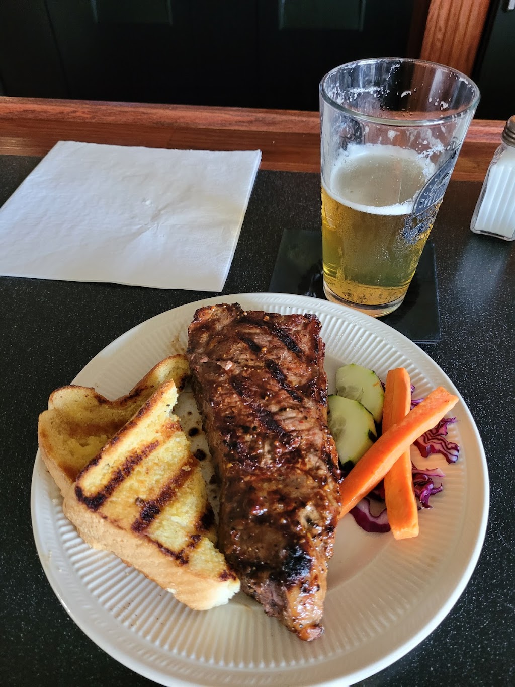 Charlies | restaurant | Fir Dr, Altus, OK 73521, USA | 5804816224 OR +1 580-481-6224