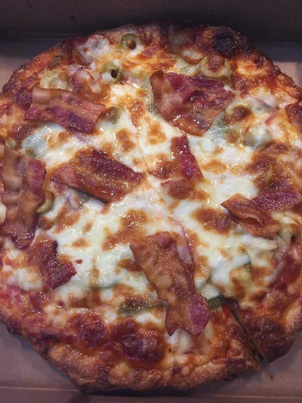 Palermos Pizza | restaurant | 569 Gladstone Ave, Ottawa, ON K1R 5P2, Canada | 6136807774 OR +1 613-680-7774