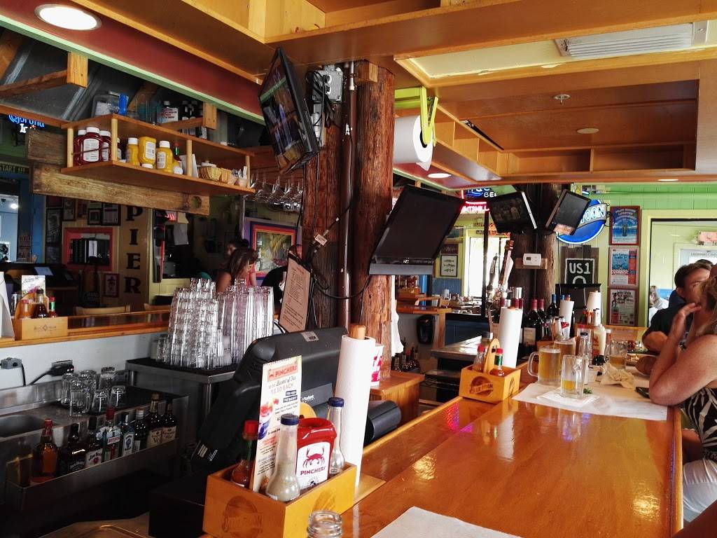 Pinchers | restaurant | Tin City Shops, 1200 5th Ave S, Naples, FL 34102, USA | 2394346616 OR +1 239-434-6616