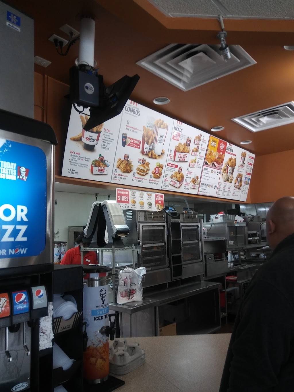 KFC | restaurant | 125 Bergen St, Newark, NJ 07103, USA | 9736222437 OR +1 973-622-2437