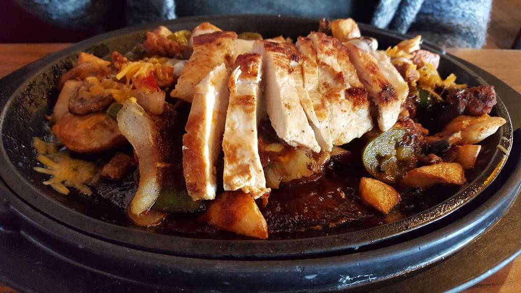 Dennys | restaurant | 2005 N Main St, Salinas, CA 93906, USA | 8314493523 OR +1 831-449-3523