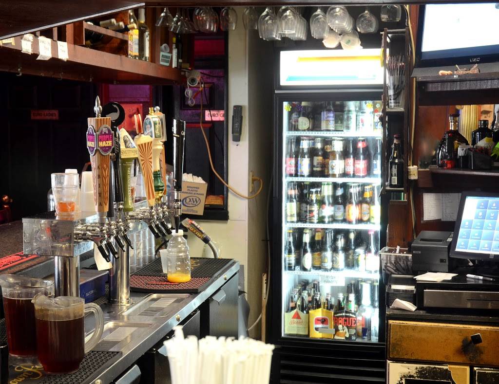 Christys Euro Pub | restaurant | 301 S Jarvis St, Greenville, NC 27858, USA | 2527582774 OR +1 252-758-2774