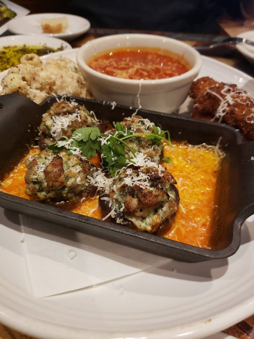 Carrabbas Italian Grill | restaurant | 3949 Trueman Blvd, Hilliard, OH 43026, USA | 6147711653 OR +1 614-771-1653