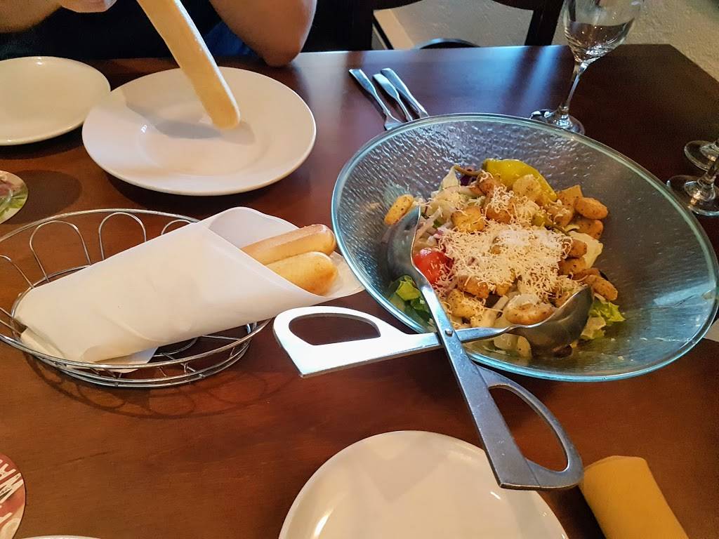 Olive Garden Italian Restaurant | meal takeaway | 2390 S Havana St, Aurora, CO 80014, USA | 3037459945 OR +1 303-745-9945