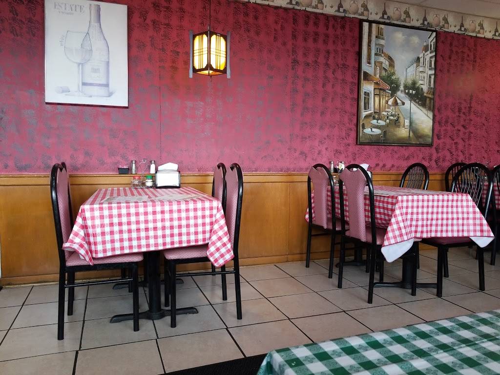 The Italian Job | restaurant | 140 W Old Cross Rd, New Market, VA 22844, USA | 5407404447 OR +1 540-740-4447