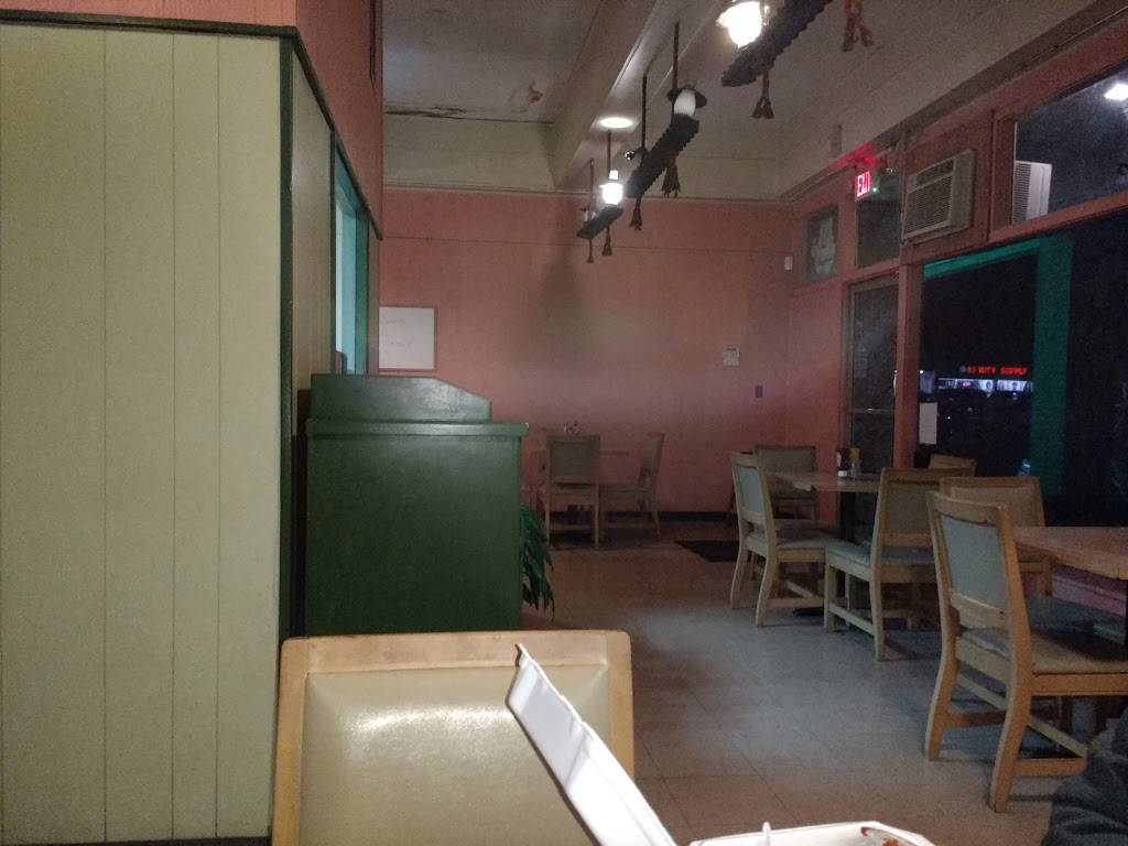 James Fish & Chicken | restaurant | 905 S Wayne St, Milledgeville, GA 31061, USA | 4784538696 OR +1 478-453-8696