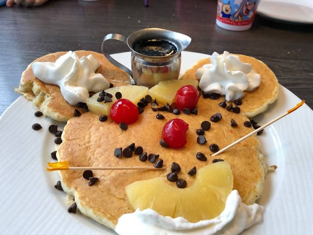 Griddle 24 | restaurant | 334 W Chicago Ave, Chicago, IL 60654, USA | 3129432424 OR +1 312-943-2424