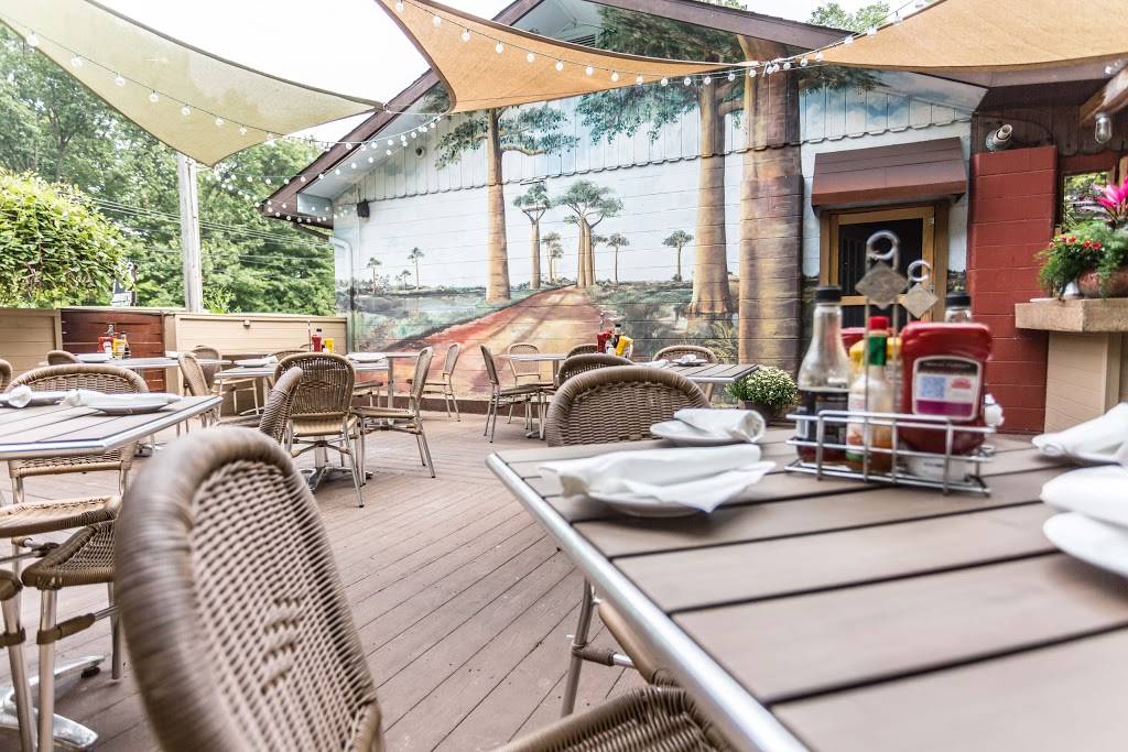 Bartletts Gourmet Grill & Tavern | restaurant | 131 East Dunes Highway, Beverly Shores, IN 46301, USA | 2198793081 OR +1 219-879-3081