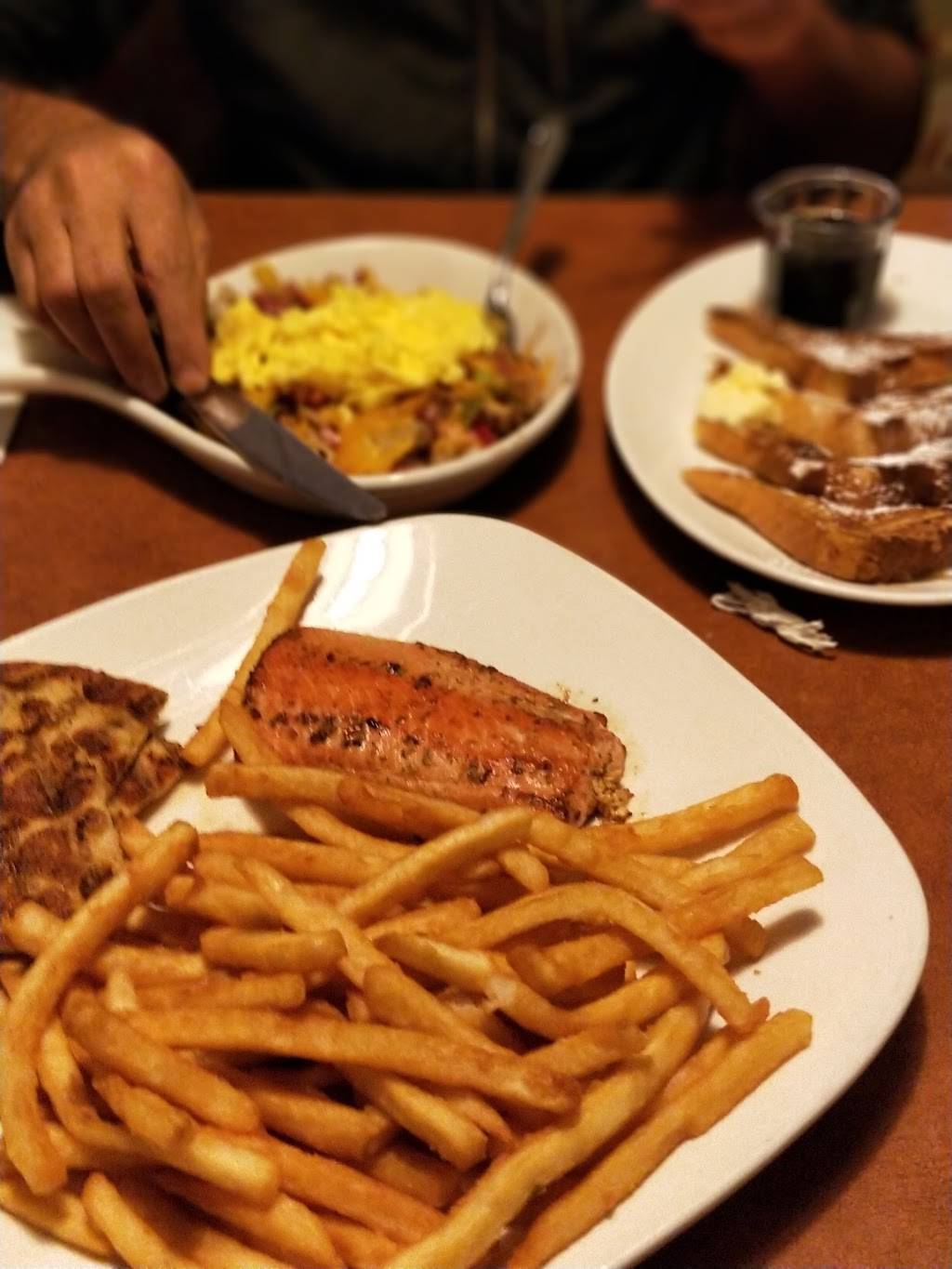 Sharis Cafe and Pies | cafe | 3360 Castro Valley Blvd, Castro Valley, CA 94546, USA | 5108868661 OR +1 510-886-8661