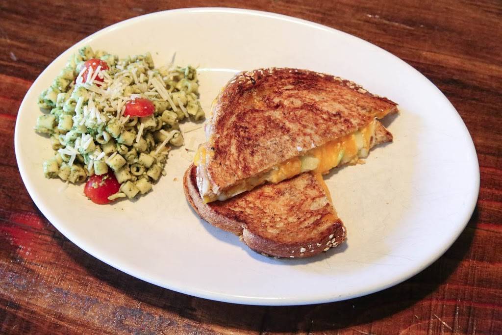 Murphys Irish Pub | restaurant | 415 Main St, Murphys, CA 95247, USA | 2098903350 OR +1 209-890-3350