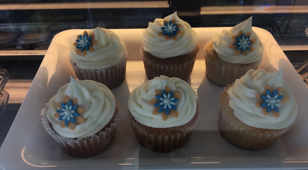 El Kiosco Food & More | restaurant | 15196 SW 184th St, Miami, FL 33187, USA | 7867921281 OR +1 786-792-1281