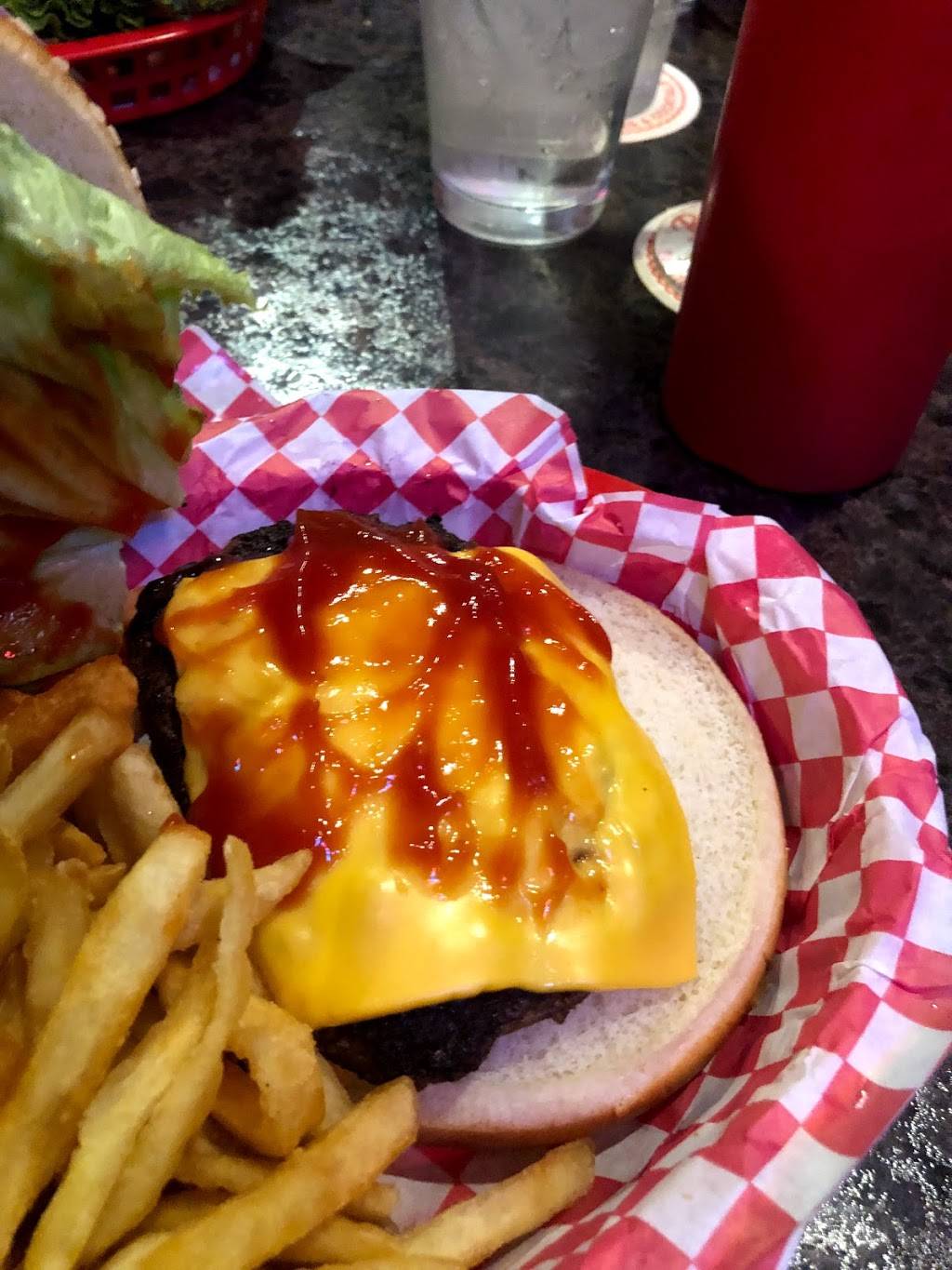 Rons Place | restaurant | 3301 52nd St, Kenosha, WI 53144, USA | 2626575907 OR +1 262-657-5907