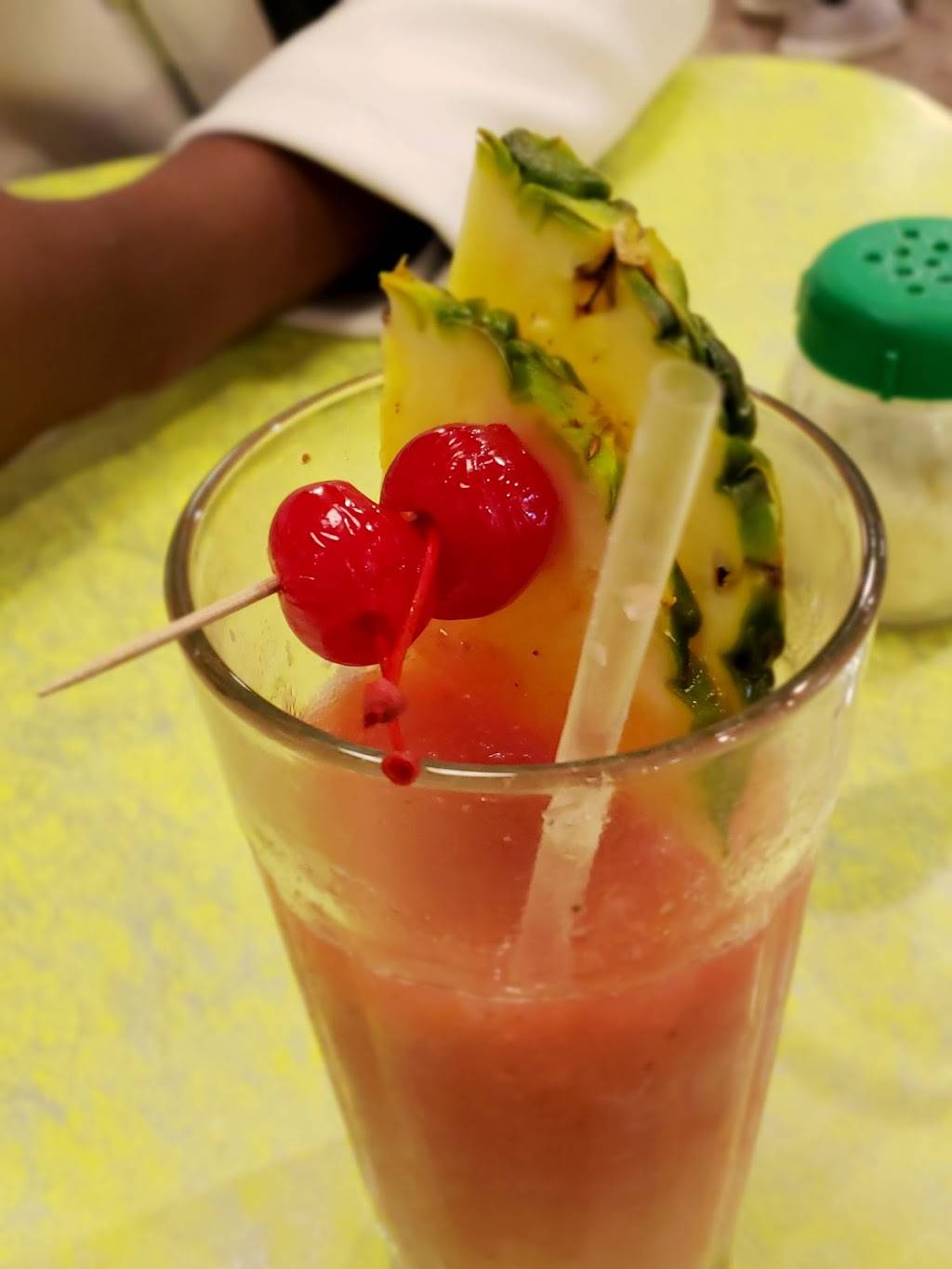 Lindenwood Diner | restaurant | 2870 Linden Blvd, Brooklyn, NY 11208, USA | 7182356343 OR +1 718-235-6343