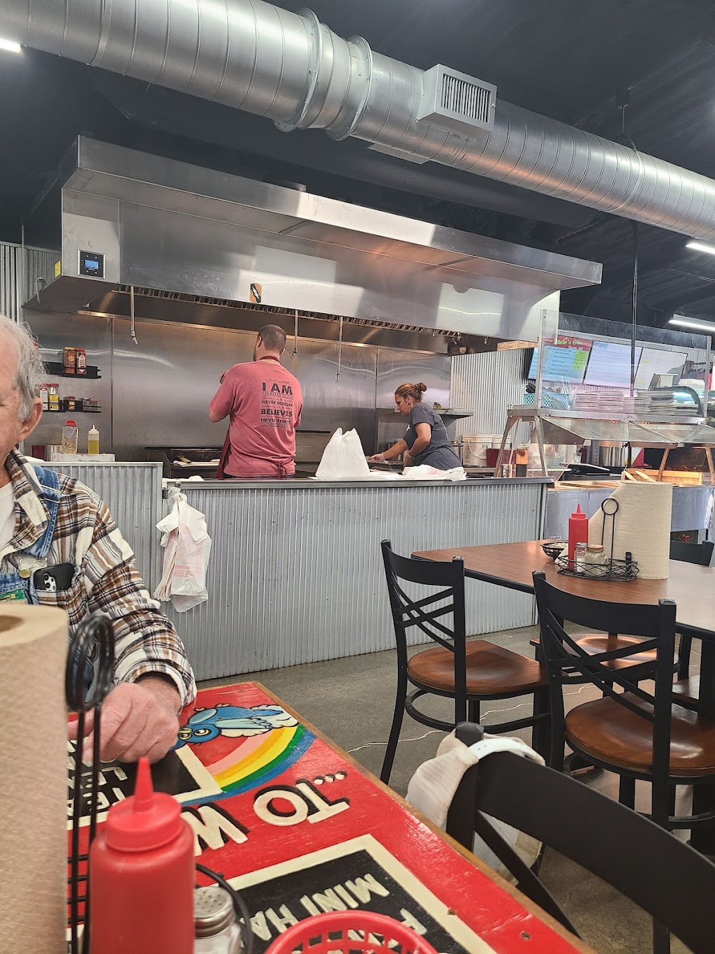 Skidmores Grill | restaurant | 155 East W Eucutta St, Shubuta, MS 39360, USA | 6016879393 OR +1 601-687-9393