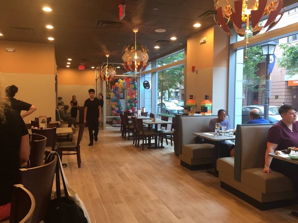 Casa Tequila Bar & Grill | restaurant | 200 Reinekers Ln, Alexandria, VA 22314, USA | 7035185312 OR +1 703-518-5312