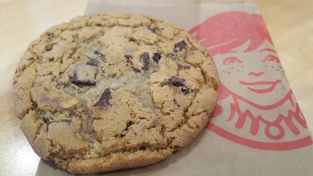 Wendys | restaurant | 2907 Navarre Ave, Oregon, OH 43616, USA | 4196985206 OR +1 419-698-5206