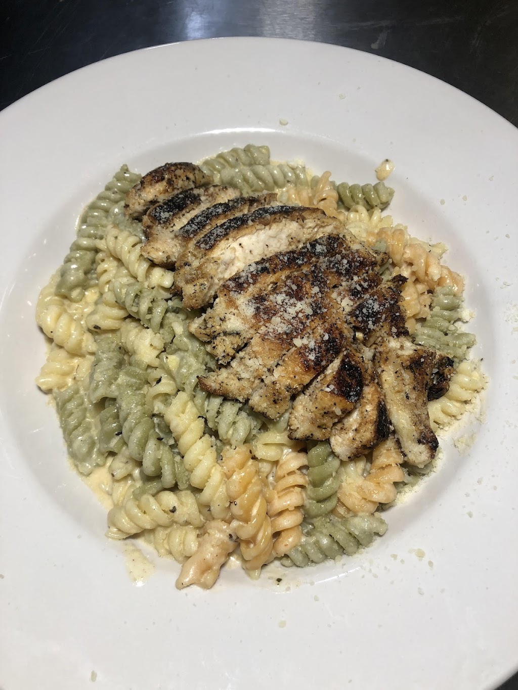 Lyons Mexi-Cajun | restaurant | 722 E Main St, Lyons, KS 67554, USA | 6208945002 OR +1 620-894-5002