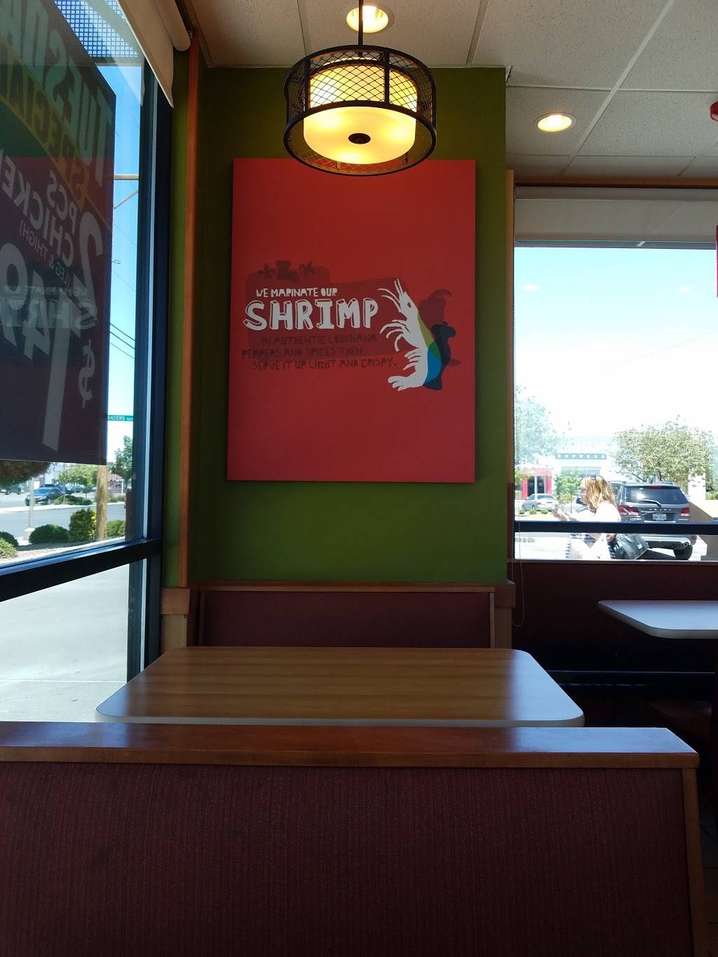 Popeyes Louisiana Kitchen | restaurant | 9496 Dyer St, El Paso, TX 79924, USA | 9157517250 OR +1 915-751-7250