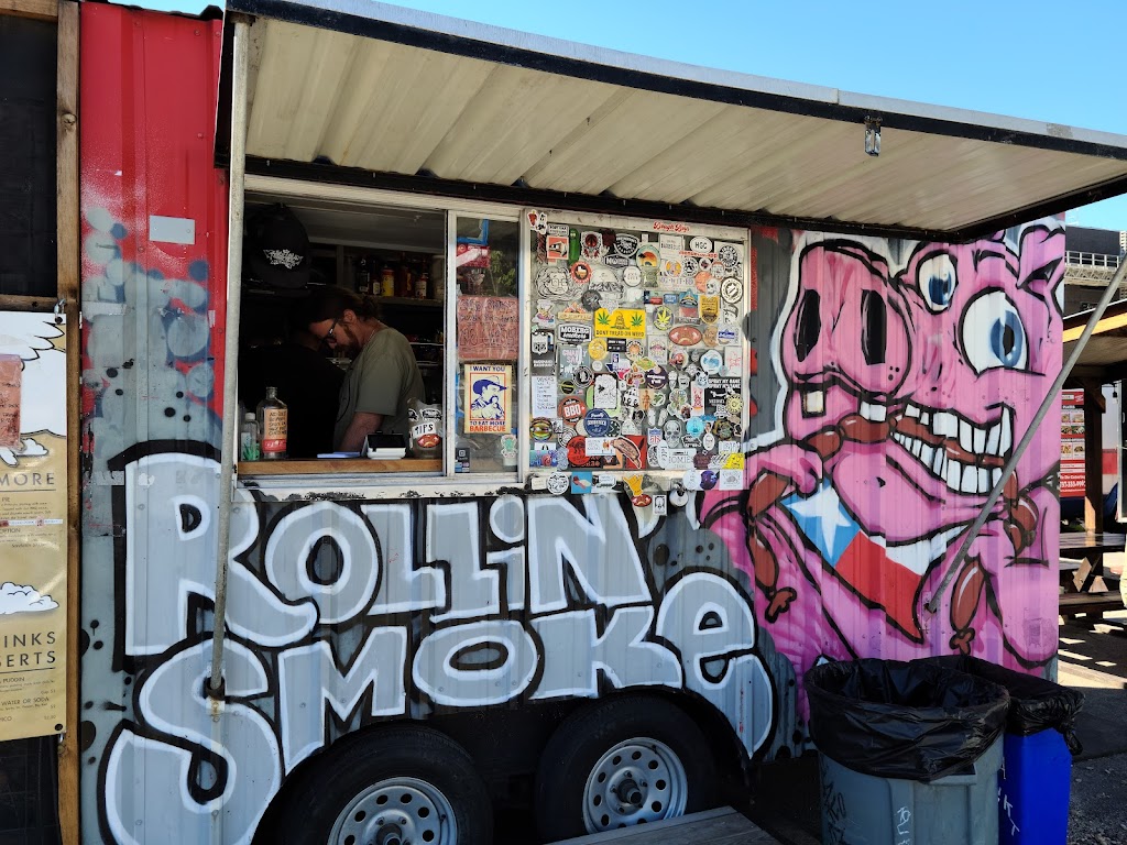 Rollin Smoke BBQ | restaurant | 1108 E 12th St, Austin, TX 78702, USA | 5127055499 OR +1 512-705-5499