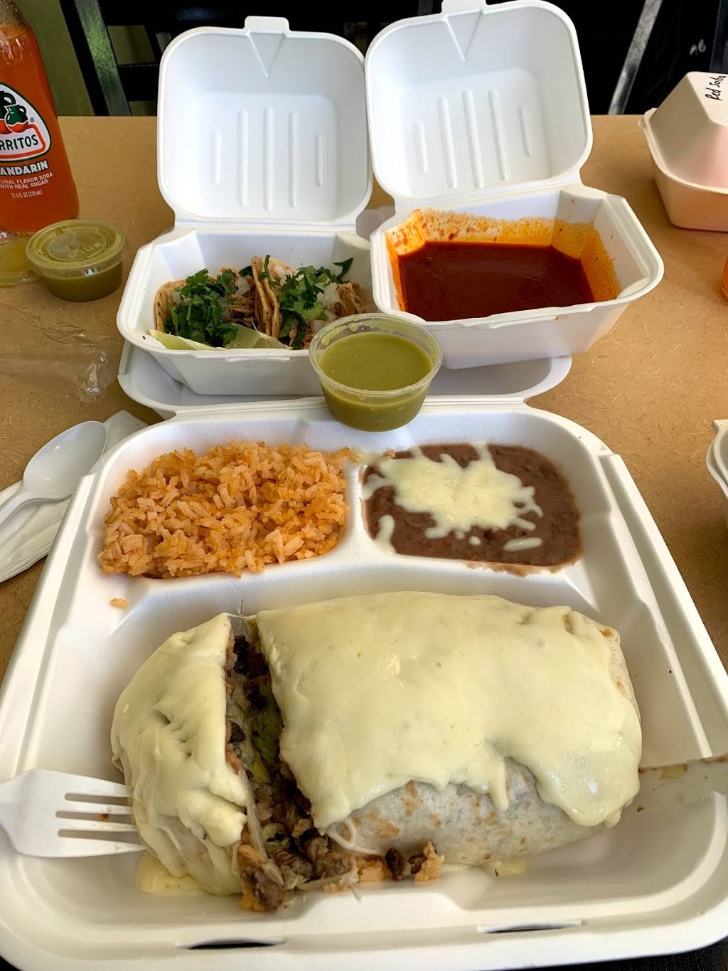 Hamburguesas Los Compas | restaurant | 240 Linwood Blvd, Kansas City, MO 64111, USA | 8164926363 OR +1 816-492-6363