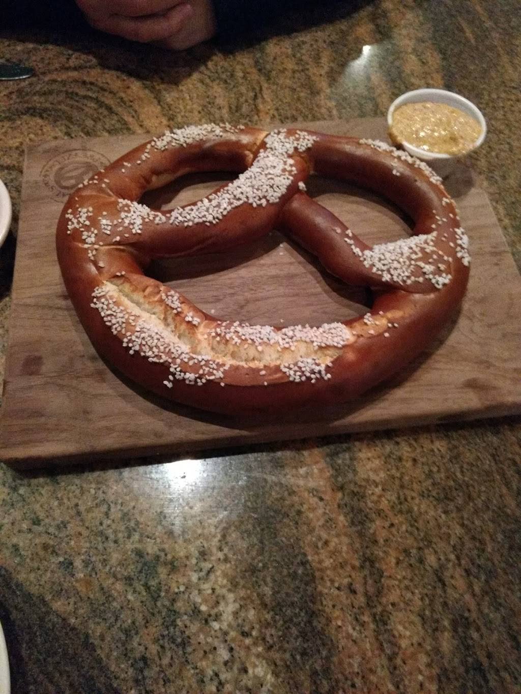 Firehouse Eatery & Pub | restaurant | 455 St George Ave, Rahway, NJ 07065, USA | 7323829500 OR +1 732-382-9500