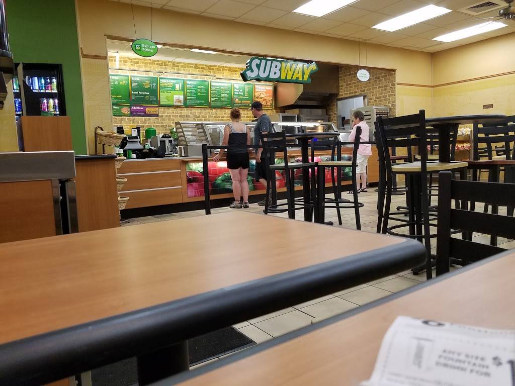 Subway | restaurant | 15551 11 Mile Rd, Battle Creek, MI 49014, USA | 2699683127 OR +1 269-968-3127