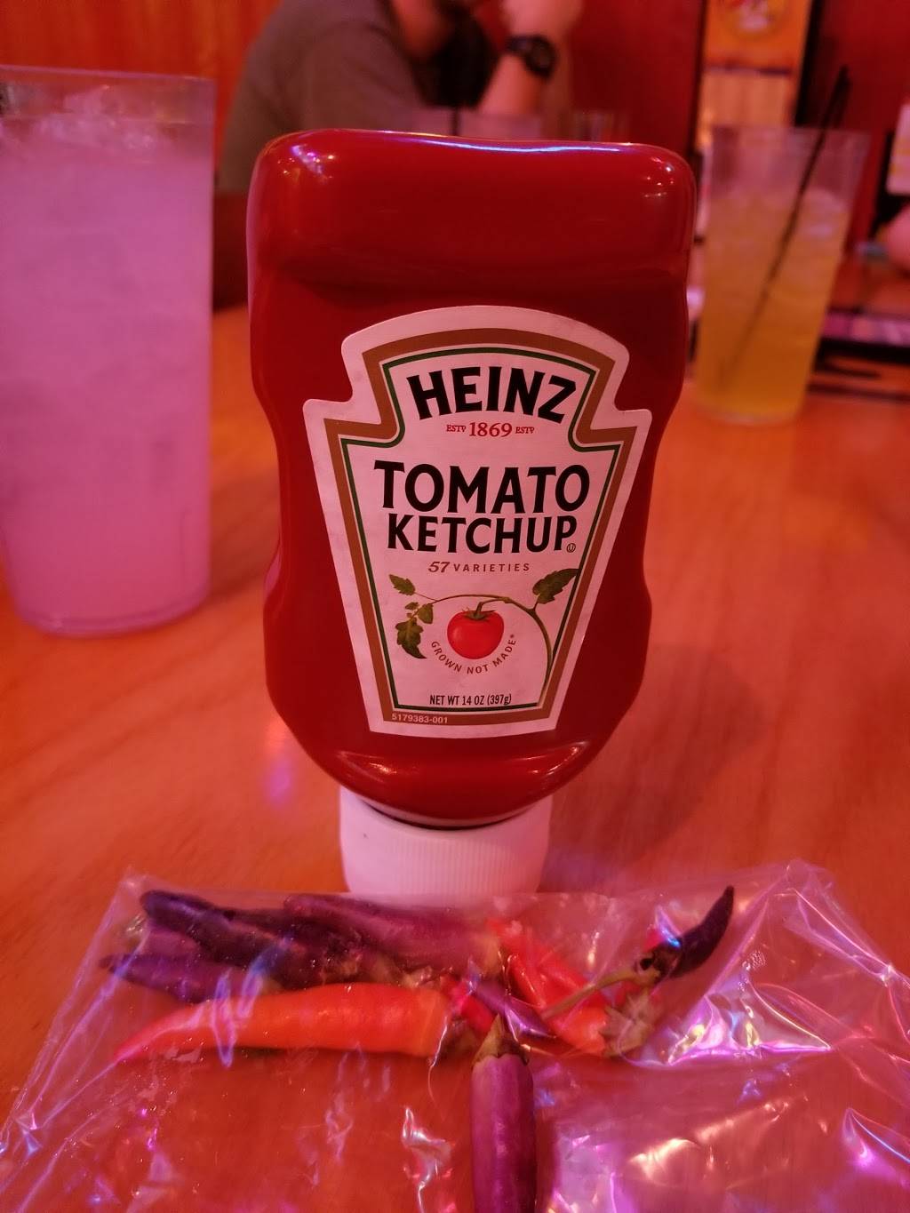 Frickers | restaurant | 1005 N Clinton St, Defiance, OH 43512, USA | 4197829464 OR +1 419-782-9464