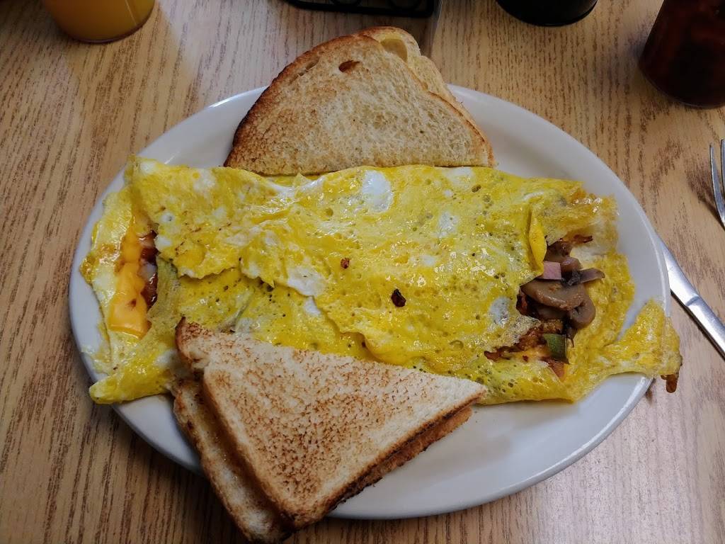 Bullshipper’s Cafe | restaurant | 830 E Main St, Logansport, IN 46947, USA | 5747226565 OR +1 574-722-6565