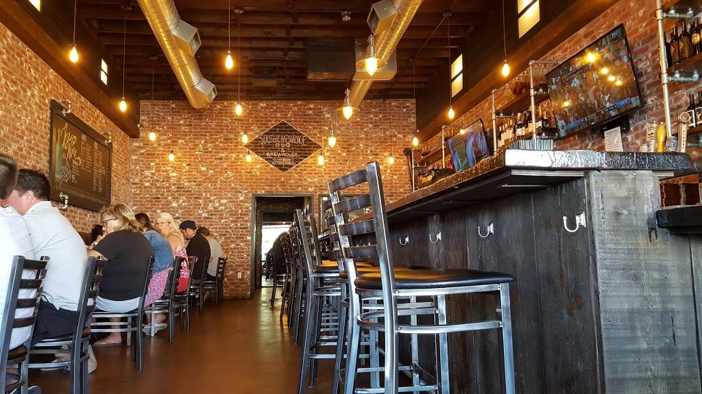 Smokehouse on Main | restaurant | 24255 Main St, Santa Clarita, CA 91321, USA | 6618884585 OR +1 661-888-4585