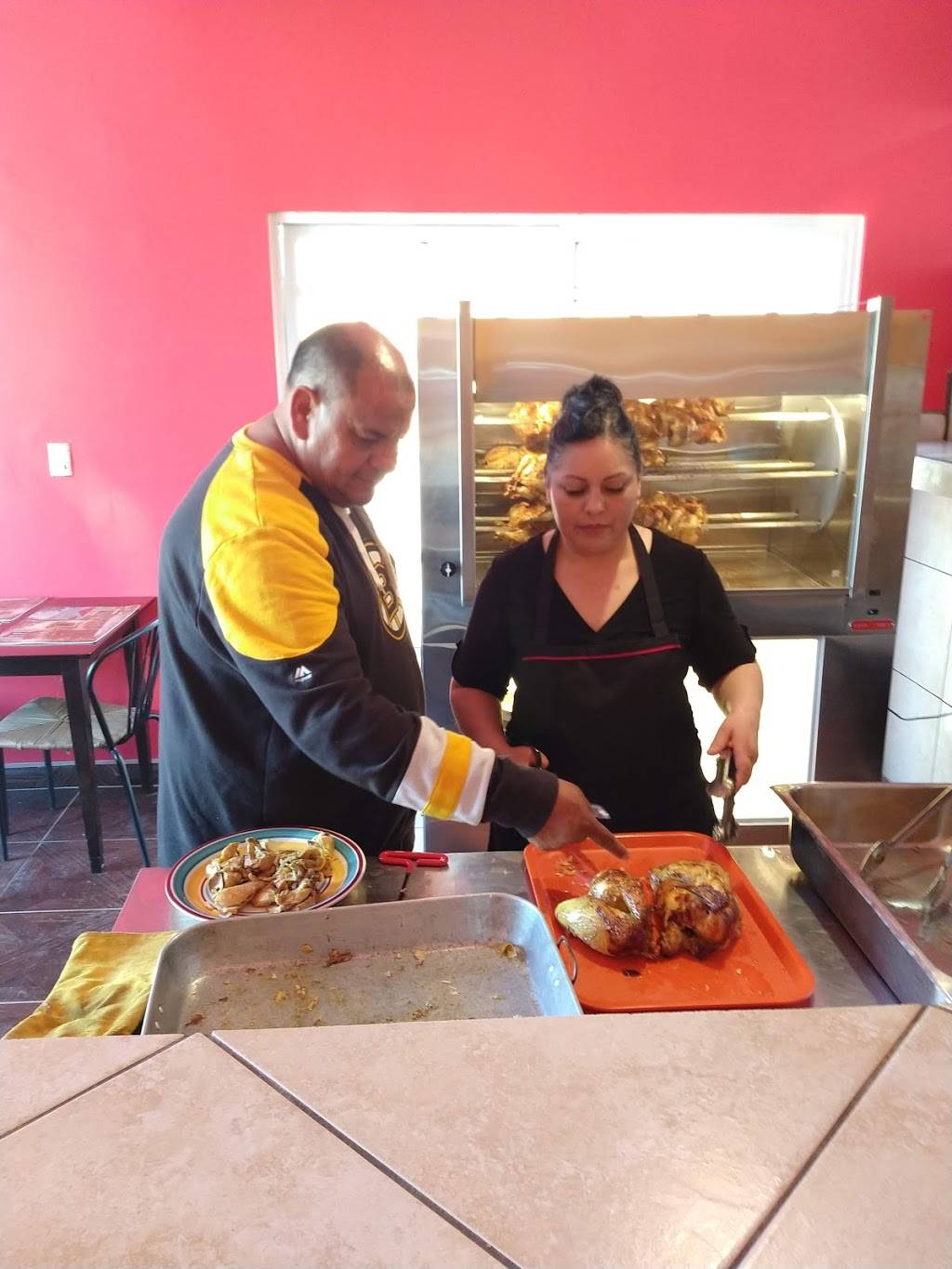 Rosticería y Antojitos Doña Vero | restaurant | Las Torres Parte Baja, Las Torres, 22470 Tijuana, B.C., Mexico | 016645898021 OR +52 664 589 8021