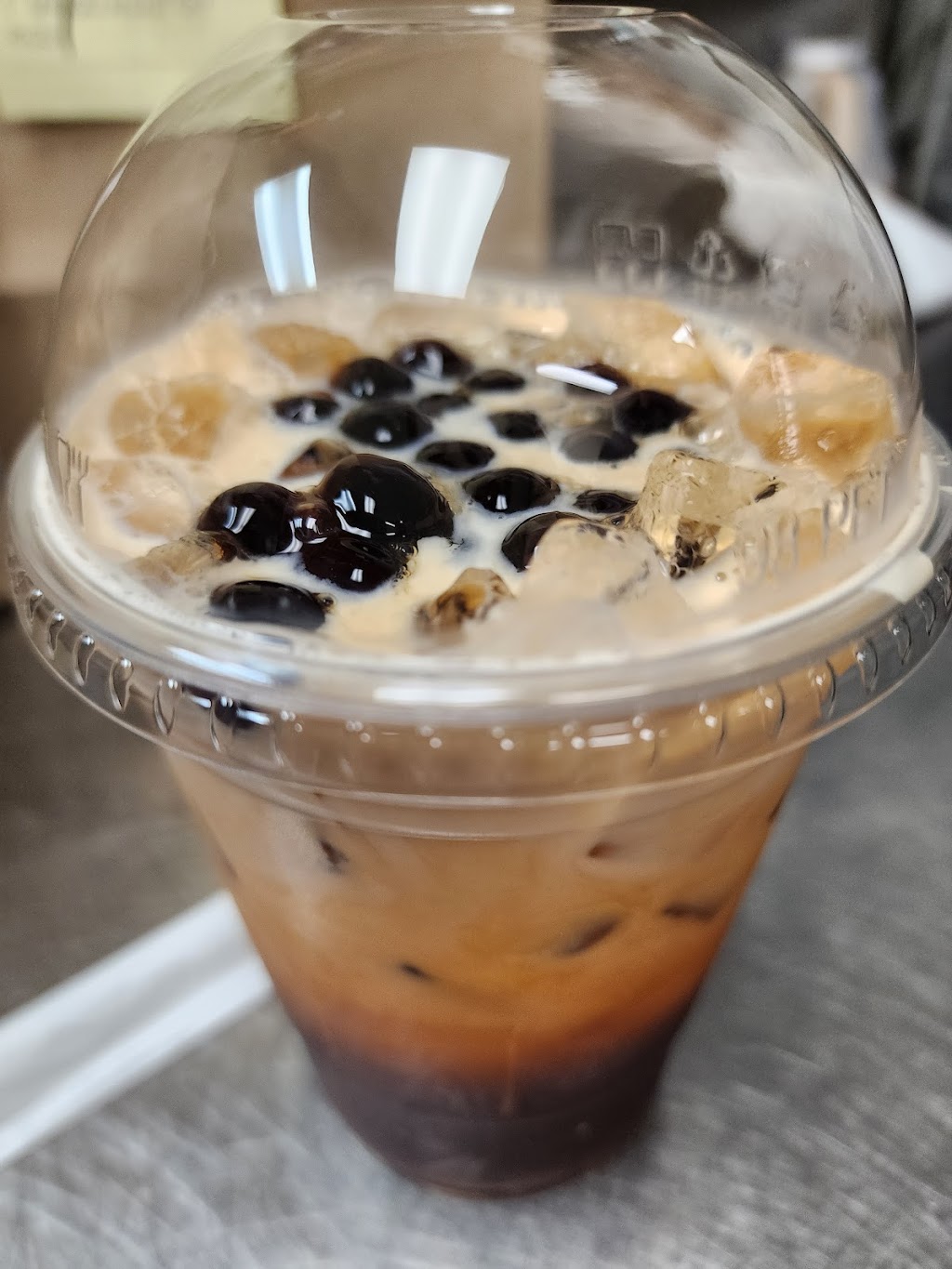 Bubbles and Buns | restaurant | 6923 Laurel Ave, Takoma Park, MD 20912, USA | 2405825122 OR +1 240-582-5122