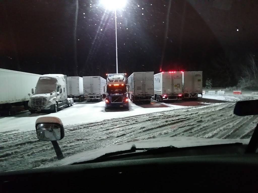 Pilot Travel Center | restaurant | 2031 W Ryan Rd, Oak Creek, WI 53154, USA | 4147610939 OR +1 414-761-0939