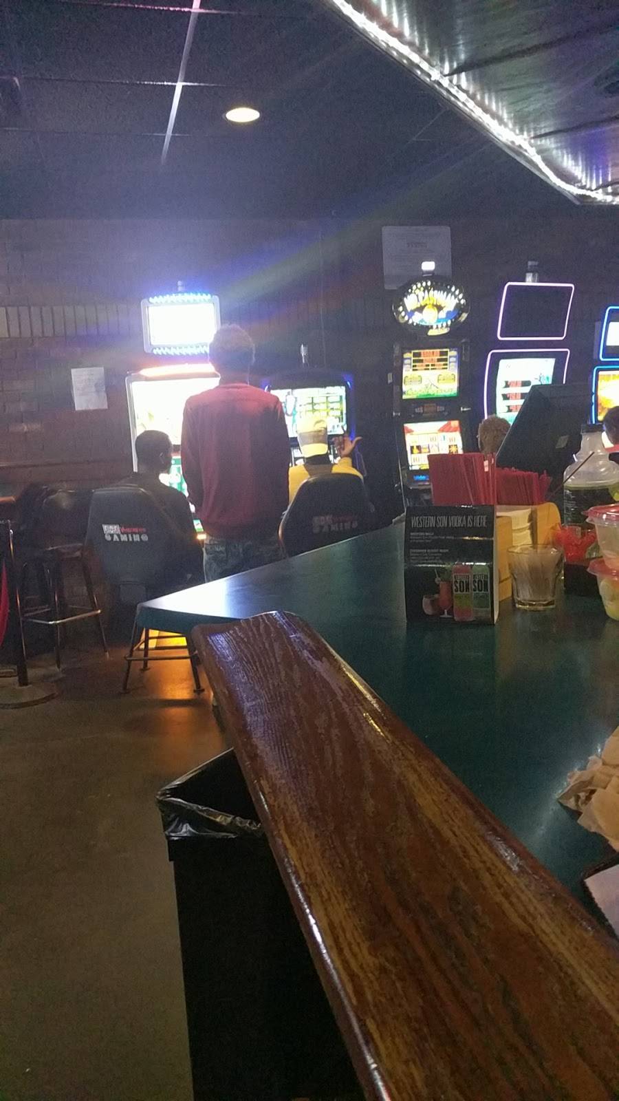 Scanlans | restaurant | 2921 City View Dr, Rockford, IL 61103, USA | 8156390000 OR +1 815-639-0000