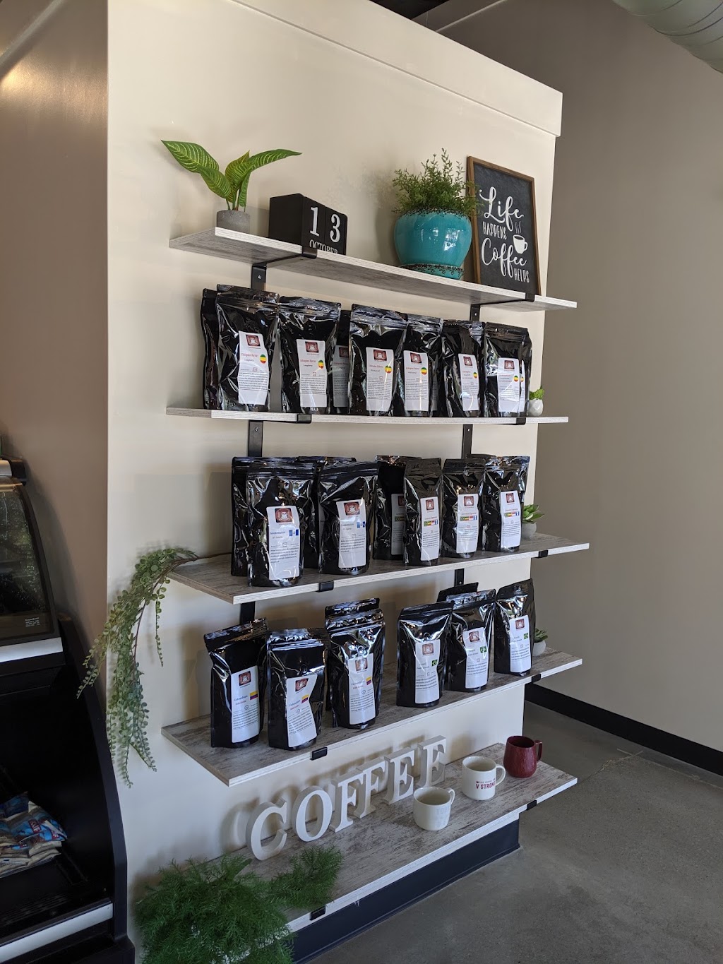 Revocup Lenexa Coffee Shop | cafe | 17180 W 87th St, Lenexa, KS 66219, USA | 9135493743 OR +1 913-549-3743