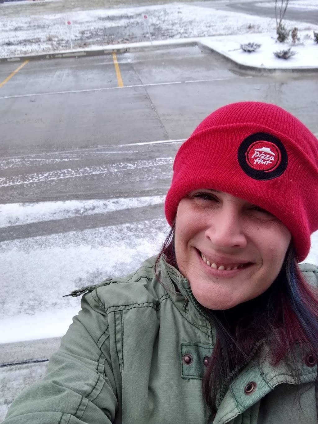 Pizza Hut | meal takeaway | 5380 Barksdale Blvd, Bossier City, LA 71112, USA | 3187477281 OR +1 318-747-7281