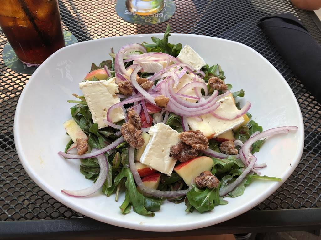 Bullfeathers | restaurant | 410 First St SE, Washington, DC 20003, USA | 2024840228 OR +1 202-484-0228