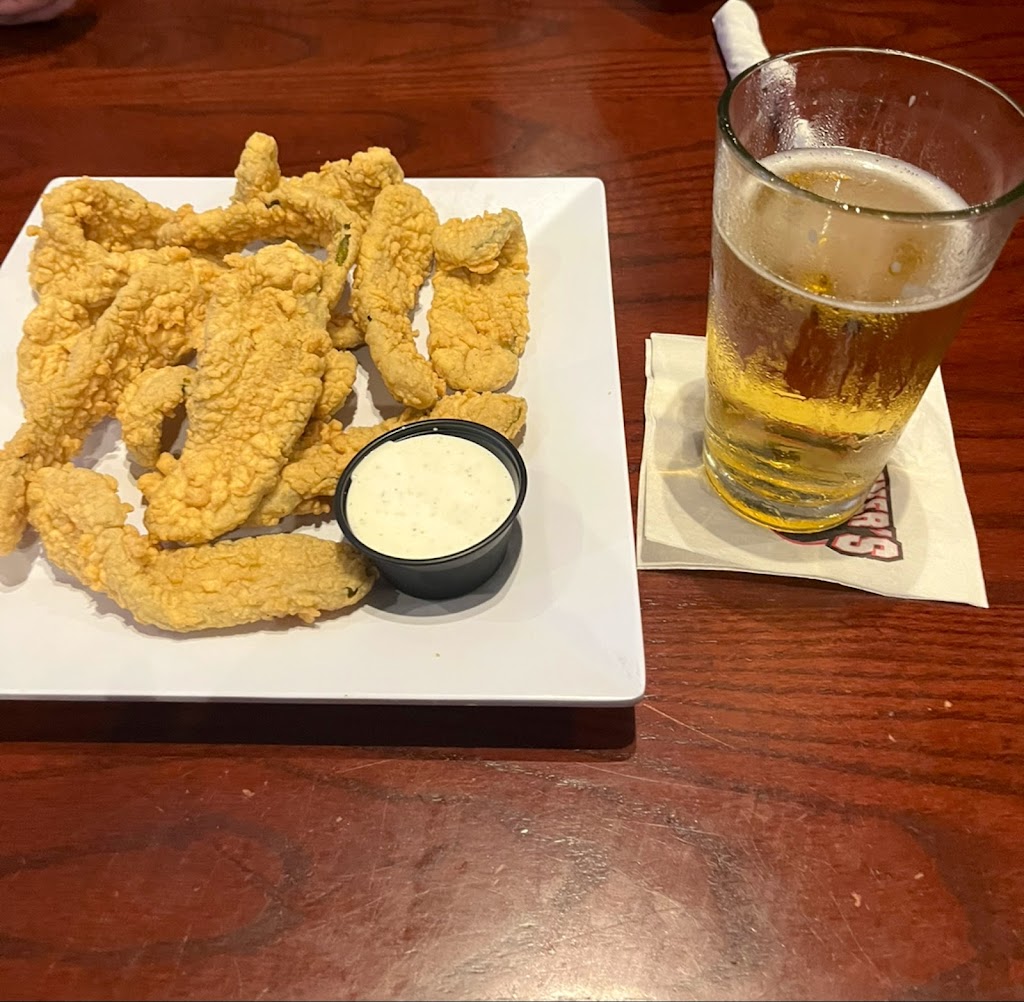 Baumhowers Victory Grille | restaurant | 3206 Joe Treadwell Dr, Mobile, AL 36606, USA | 2513782444 OR +1 251-378-2444