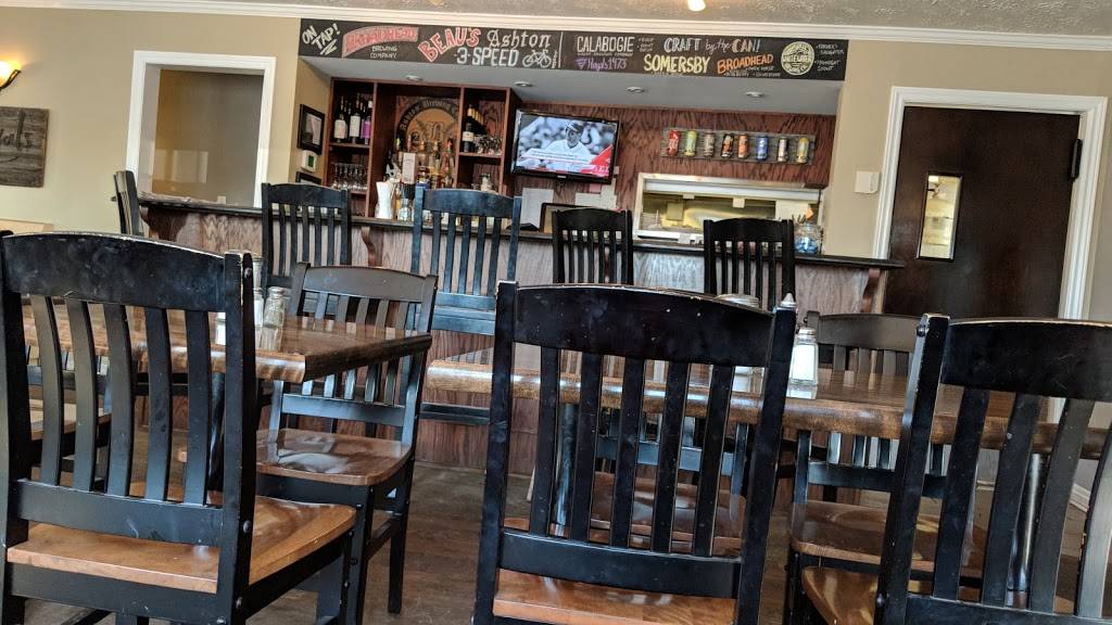 Royals Restaurant | restaurant | 6152 Perth St, Richmond, ON K0A 2Z0, Canada | 6138382222 OR +1 613-838-2222